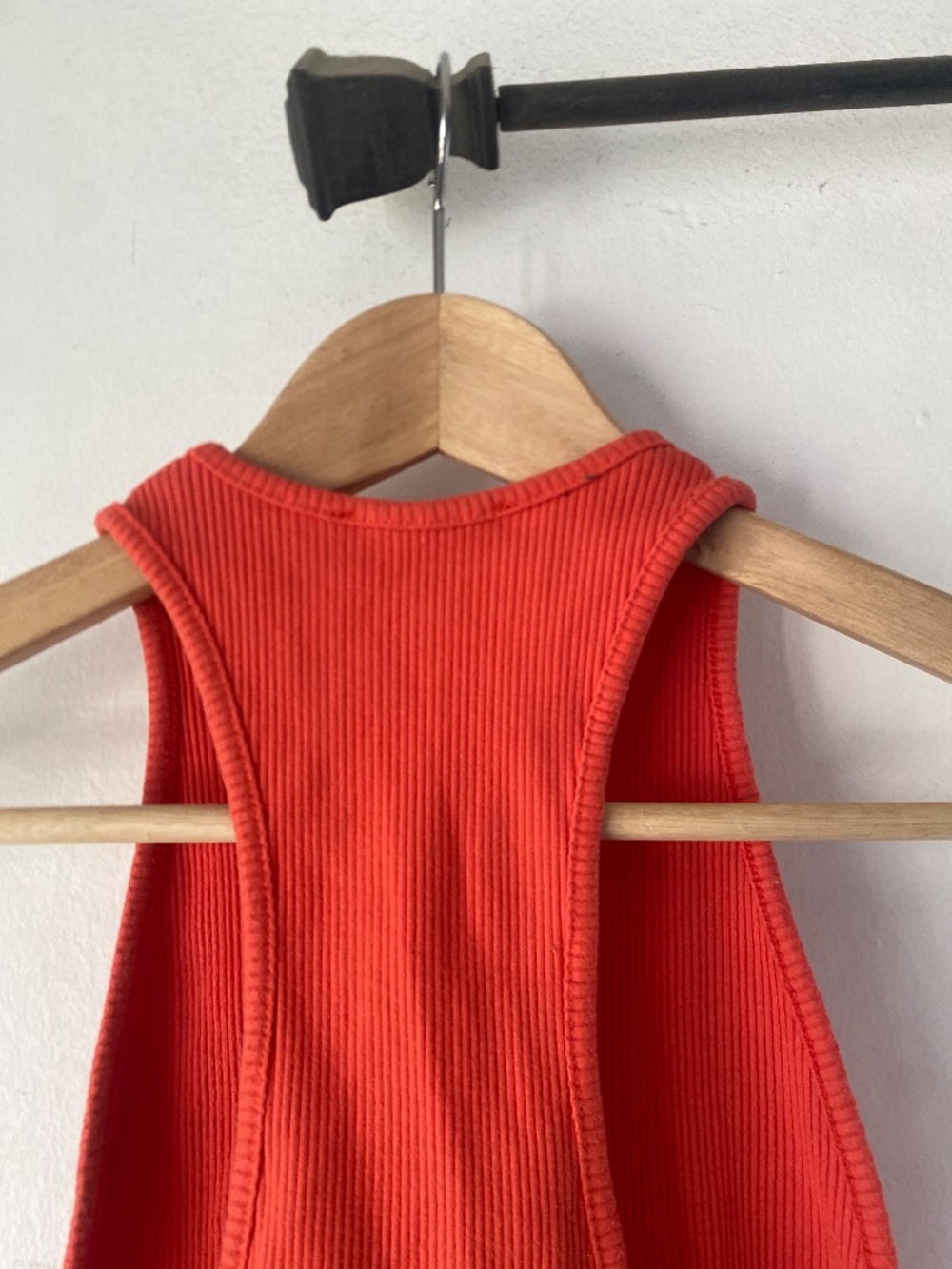 Lulu’s M Ribbed Crop Top - Picture 10 of 13